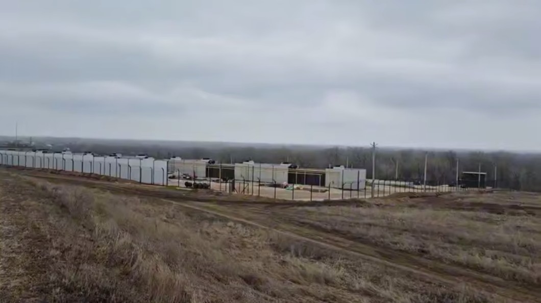 Жители Клетского района жалуются на шум и загрязнение от криптофермы