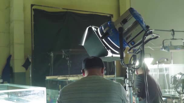 «Не пускать тупые фильмы»: зачем ограничивать кино и к чему это может привести