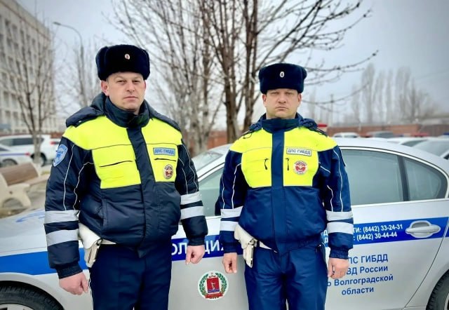 В Волгограде автоинспекторы спасли 8-летнего мальчика с острым аппендицитом