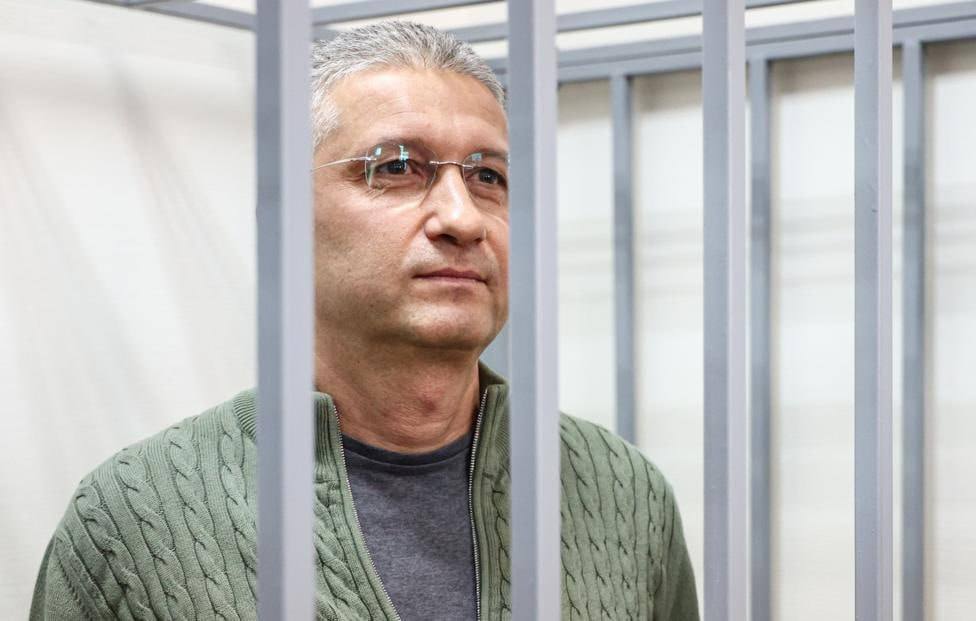 Приставы начали взыскивать с бывшего замминистра обороны Тимура Иванова более 4 млрд рублей