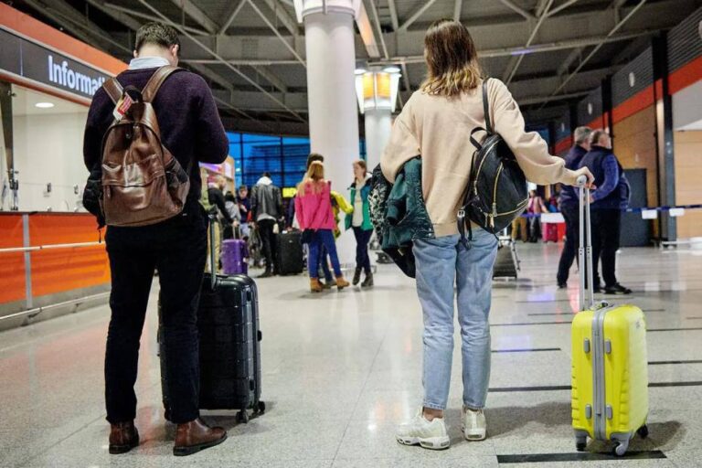 Мошенники нацелились на туристов только что вернувшихся из-за рубежа